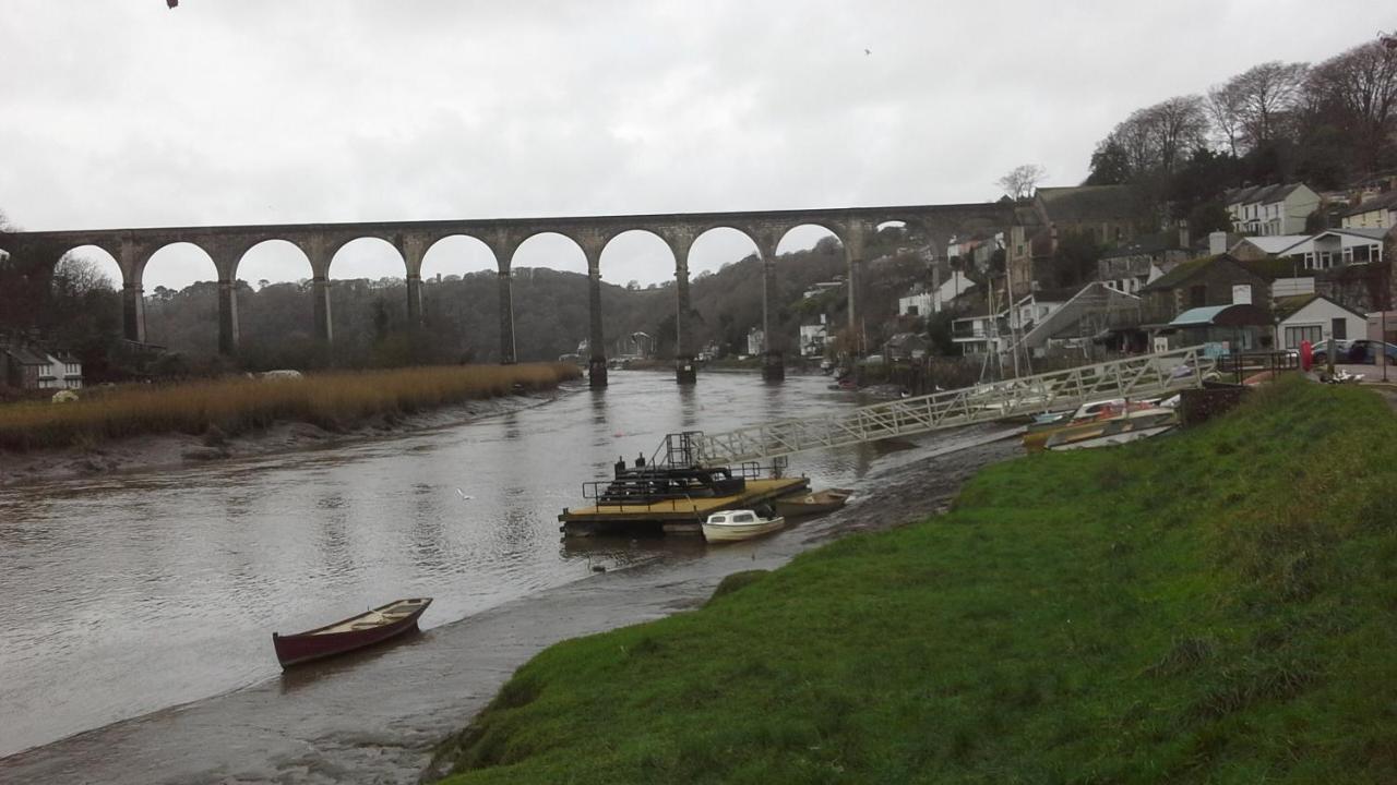 The Artist'S Retreat Apartment Calstock Exterior photo